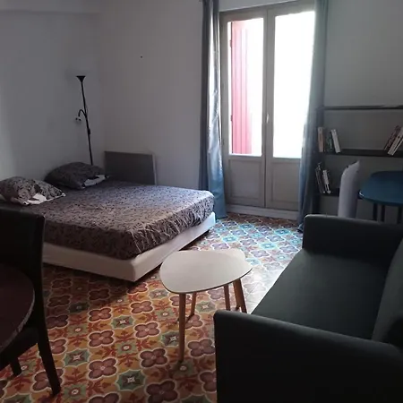 Logement Entier Centre Historique De Gignac